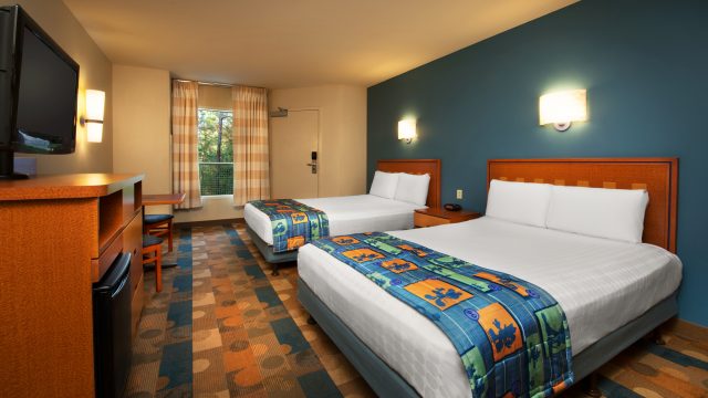 Pop Century Resort Hotel - Standard Guest Room© Disney